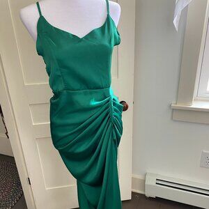 Emerald Green Spaghetti Strap Prom/Homecoming Dress by Micas, Size Medium, NWT